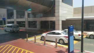 ターミナル間・空港間の無料シャトルバス