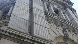 もとは正金銀行です。