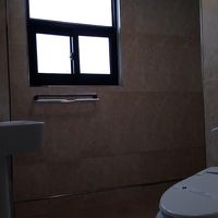 窓を開けたら屋根でびっくり