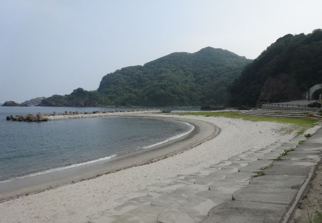 駅から近い風光明媚なビーチ