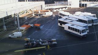 日本からは不便