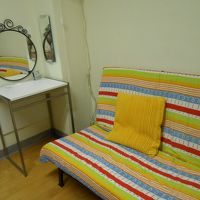 この部屋には窓はありません