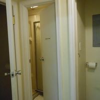 トイレ・シャワー。トイレは１つ壊れたまま。