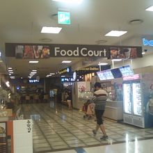 フードコートもありました