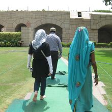 インド人の参拝者が多かった。