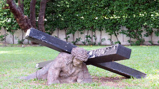 ひっそりたたずむ教会