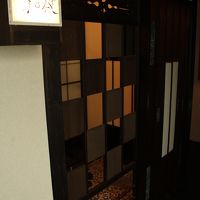 一つ一つの客室に玄関があります