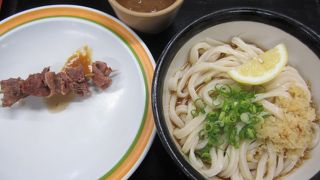 牛すじのおでんも美味しい