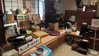 常設展示は昭和前半までのレトロな道具が中心で興味深かったです