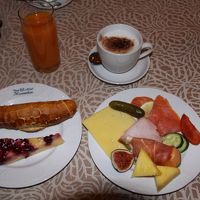 朝食のビュッフェはとても豪華でクォリティーも高いです。