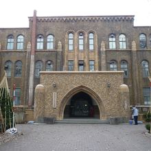 北海道大学総合博物館建物正面