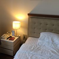 少し狭いです。