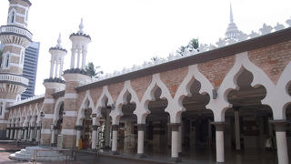 行く価値あり。