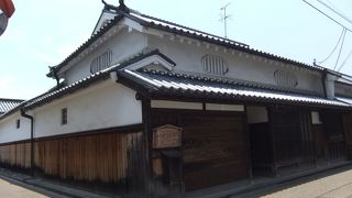 典型的な商家建築の住宅