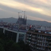 窓からサグラダファミリア