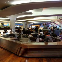 ヒースローのラウンジ