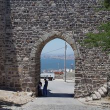 入り口の門です。