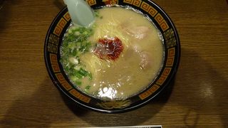 店内は独特です。