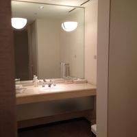 洗面台が風呂から独立しています