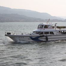 こんなクルーザーで移動します