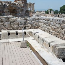 ぼくはニセモノ（復元された模造品）だと思いました。