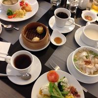 朝食はビュッフェ式。