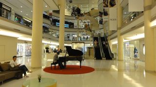 高級店が集まっている