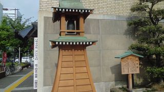 桜天神社の入口にレプリカがあります
