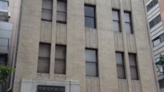 歴史を感じさせる馬車道の事務所ビル