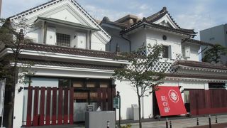 今はカフェ、お土産、観光案内所となっています