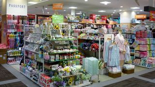 プレゼント探しに重宝しそうなお店