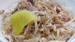 鶏肉飯の元祖！ここの鶏肉は七面鳥！嘉義にある庶民派の名店「噴水鶏肉飯」！