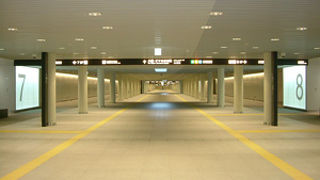 深夜は通れません・・・