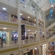 セブ島で一番の高級ショッピングセンター