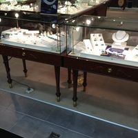 宝石のお店