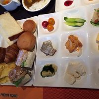 朝食は種類豊富です