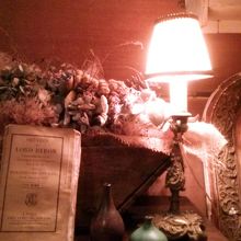 アンティークな雰囲気のかわいい店内