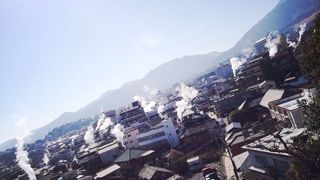 鉄輪温泉から湯けむりの風景を