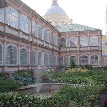 ネフスキー大修道院