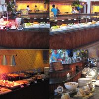 朝食ビュフェ。