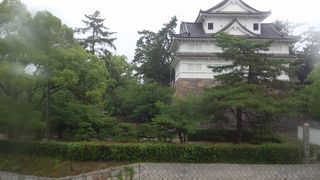 駅前にあるお城