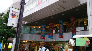 お値ごろなラインナップが多い浅草ROX。