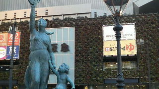 大井町駅前の娯楽施設充実の駅前ビル