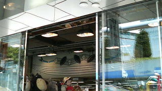 東京ドームにちなんだ巨人デザインのグッズもあります。