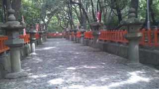 本殿までは二つのルートがあります