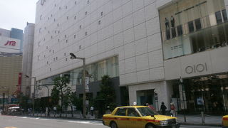 新宿のマルイです