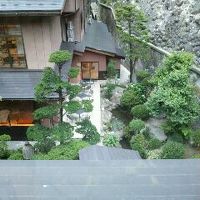 部屋からみた中庭