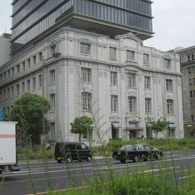 「海岸ビル」です