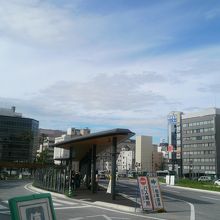 駅前広場「バスセンター」