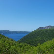登山道からの摩周岳と摩周湖